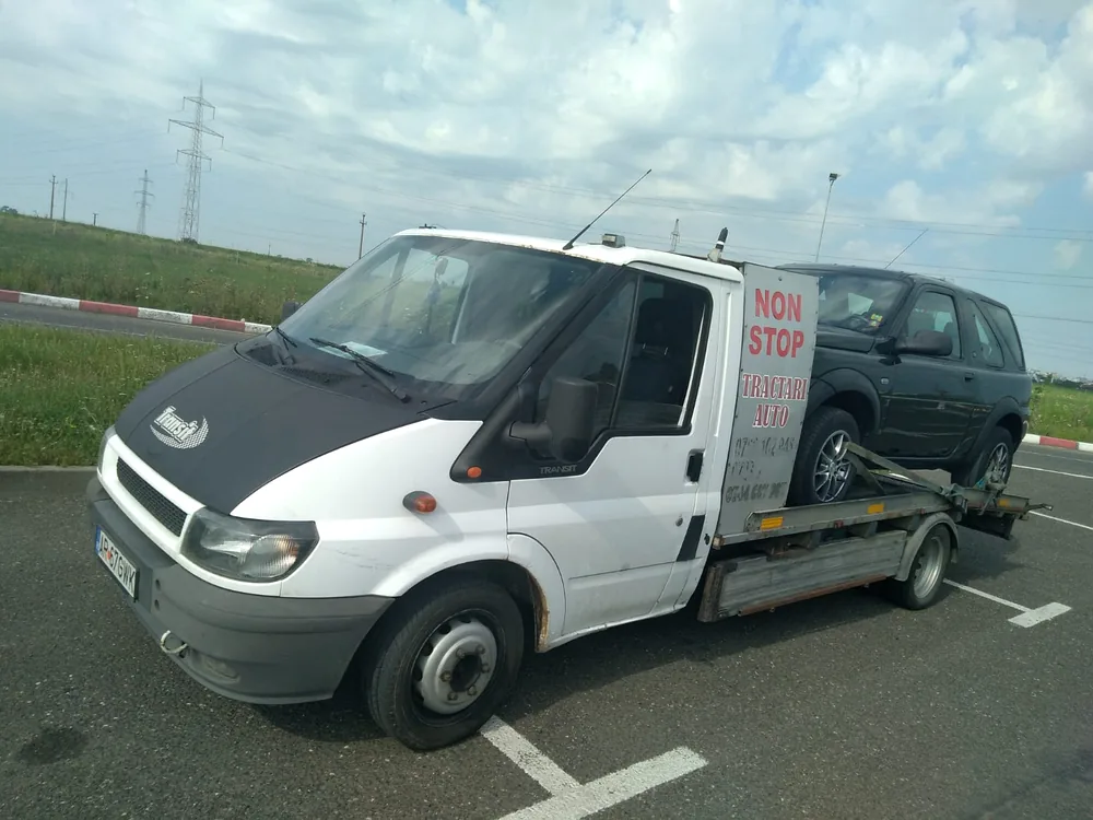 Preluare rapidă de pe traseu — Tractări Auto Arad